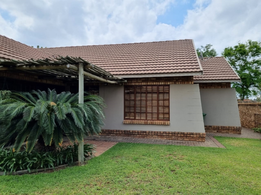 3 Bedroom Property for Sale in Waterval East North West